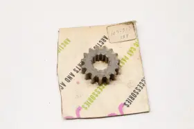 0107-217 Arctic Cat Oem 15t Chaincase Sprocket 15t-3/8 X .520 7/8 Nos