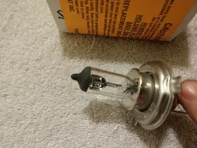 0109-724 Arctic Cat New Genuine Snowmobile Headlight Bulb Ft76 - Ft17