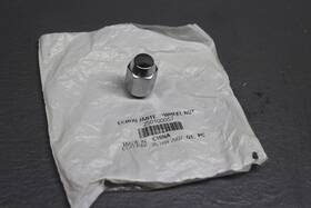 Can-am 250100057 New Can-am Spyder Chrome Oem Lug Nuts M12x1.5