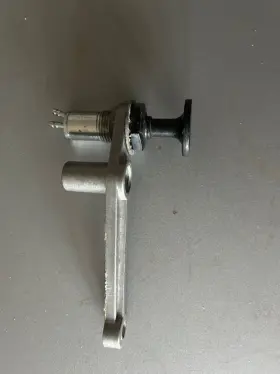 540-0501-32 Moto-ski Nos Primer With Bracket