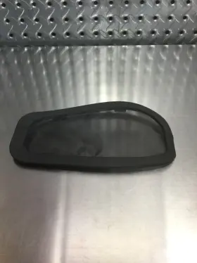 5437371 Polaris Lh Intake Vent T372