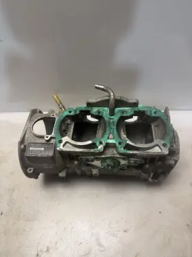 420888181 Ski-doo 1999-2000 Oem Engine Motor Crankcase Summit Touring Mxz 500 Formula