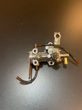 420888422 Ski-doo Pump Oil Injection 2001 Formula Deluxe Mxz Summit Gt Oem