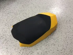 510004689 Ski-doo Seat Saddle Yellow Black 2008-2009 Gsx Mxz Adrenaline Renegade