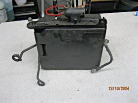 Ski-doo 515176017 515176025 04-08 Mxz 600 Ho Sdi 04ft Oem Battery Box Tray Support With Capacitor 04ft-08ft