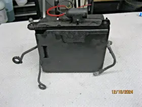 515176025 Ski-doo 515176017 04-08 Mxz 600 Ho Sdi 04ft Oem Battery Box Tray Support With Capacitor 04ft-08ft
