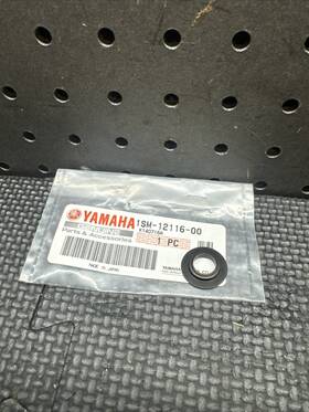 Yamaha 1sm-12116-00 Nos 2015-2019 Wr250 2014-2019 Yz250 Spring Valve Seat