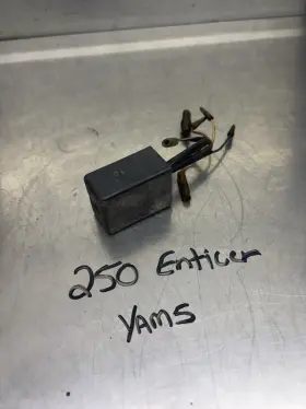 3h4-20 Yamaha 78 79 80 81-84 Enticer Et 250 300 340 Oe Cdi Ecu Ignition Unit Box