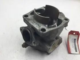 81e-11631-00-95 Yamaha Cylinder Jug Std Bore 1986-1990 Inviter 300 Cf300 Oem