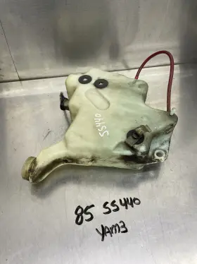 86u-21751-00-00 Yamaha 80-89 Ss440 88 Xlv Oem Oil Reservoir Tank Jug Bottle