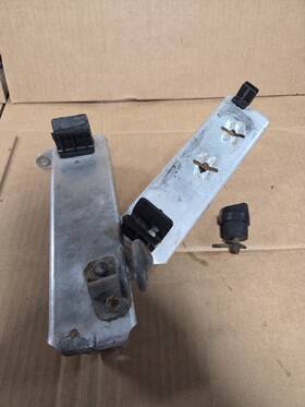 Yamaha 878-23883-00-00 1976-1982 Exciter 440 Upper Foot Well Brackets Sy122