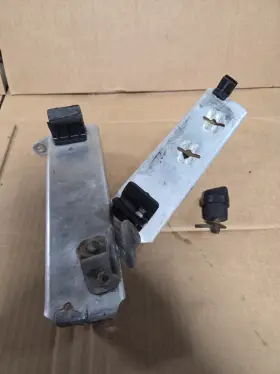 878-23883-00-00 Yamaha 1976-1982 Exciter 440 Upper Foot Well Brackets Sy122