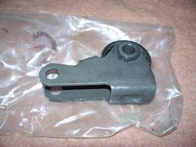 Yamaha 88t-47613-00 Snowmobile 91-2000 Vmax Venture Chain Tensioner Holder New Oem 88t-47613