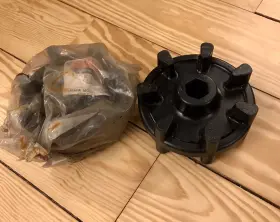 8e3-47531 Yamaha Nos Pair Of Drive Sprockets