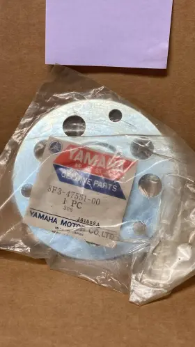 8f3-47551-00-00 Yamaha 88 Excel Iii Oem Bearing Flange Pair