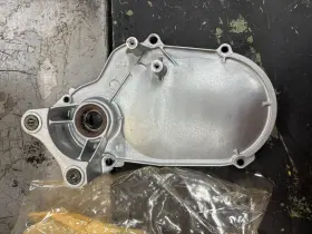 8fa-47543-00-00 Yamaha 2003 Rx1 Oem Chain Case Cover Rw6936