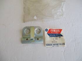 Yamaha 8g9-23885-00 Nos 1970s Snowmobile -80s Spark Plug Holder Bracket-exciter 440-ex 440