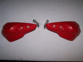 8gl-f6142-00r-h Yamaha Snowmobile Red Hand Guards Nytro Phazer Apex Vector
