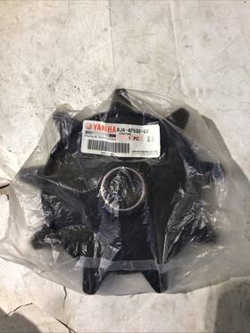 Yamaha 8ja-47532-00-00 Nos Oem Snowmobile Sprocket Wheel