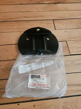 8k4-23766-00 Yamaha Nos Vintage Snowmobile Ski Saddle