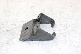 Yamaha 8v0-21429-01-00 1990 Phazer Ii Oem Engine Bracket 3 Sy16