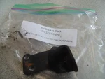 2004 Ski-doo Mxz 600 Ho Trail/adrenaline Rh Bracket Blk 518323769 D'occasion. Price: $14.52.