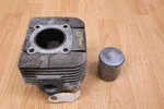 1981 Yamaha Enticer ET300 Right Mag Side Cylinder Jug With Piston Used. Price: $69.00.