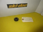 N.o.s Vintage Bombardier Ski-doo 15 Teeth Double Sprocket #504004400 New. Price: $22.01.